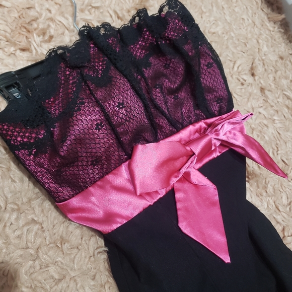 Itty Bitty Date Night dress 1 - Picture 4 of 4